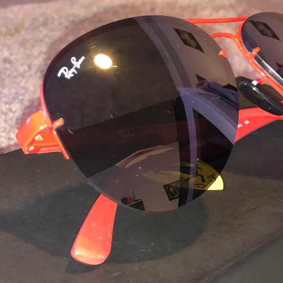 Ray Ban Ferrari Edition Red Aviators - Picture 1 of 7